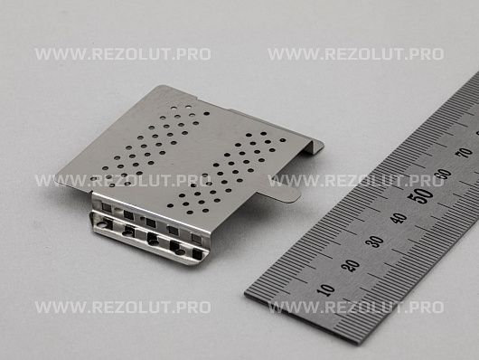 Двухкомпонентные формованные многосекционные экраны