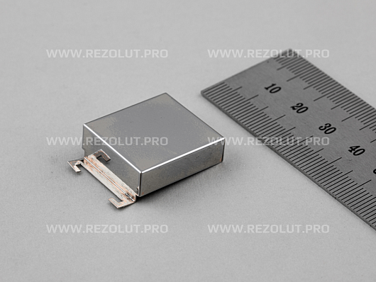 TWO-COMPONENT MOLDED L- AND <br>T-SHAPED RF SHIELDS