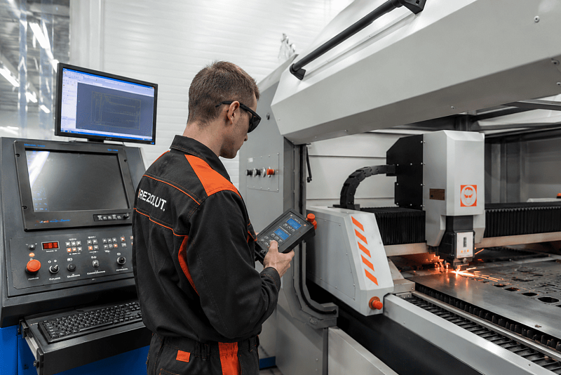 Laser cutting of metals