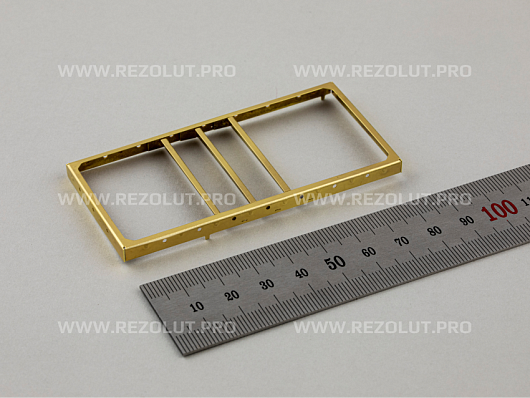 ONE-COMPONENT MOLDED POLYGONAL RF SHIELDS